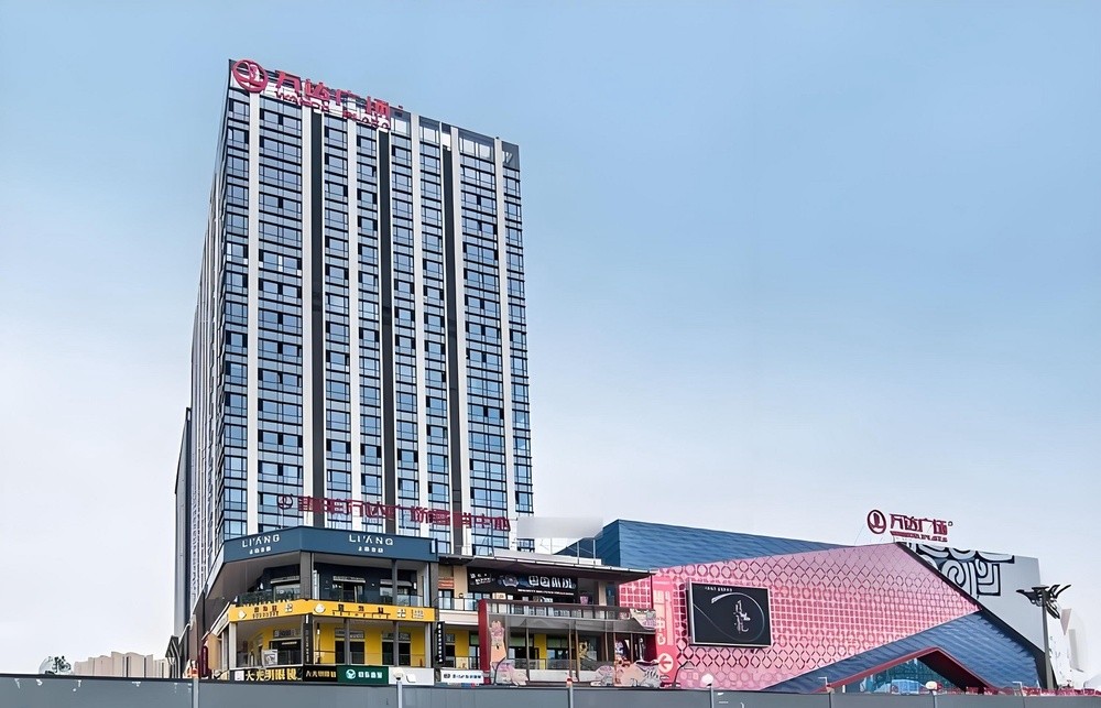 青羊万达广场外观图